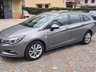 Usata Opel Astra Innovation 110 CV (80 kW) 2019 Grigio Station wagon