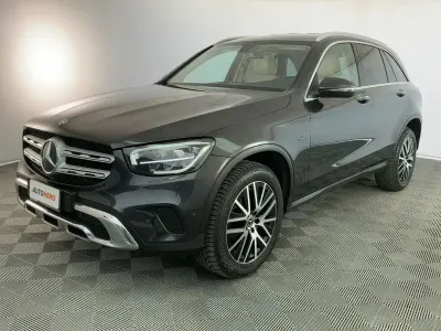 Usata Mercedes GLC300e 306 CV (225 kW) 2021 Grigio