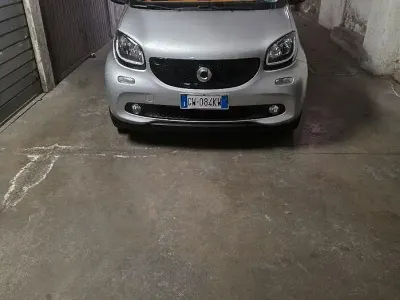 Usata Smart ForFour 71 CV (52 kW) 2017 Grigio Utilitaria