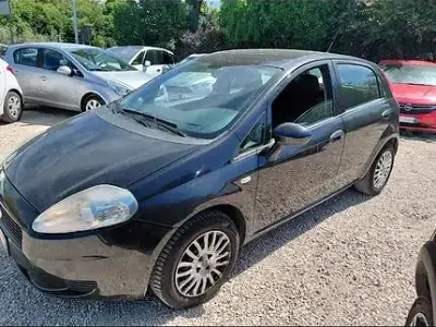 Begagnad Fiat Punto Easy 77 HK (56 kW) 2013 Svart Halvkombi