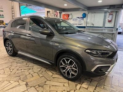 Usata Fiat Tipo Cross 95 CV (69 kW) 2022 Grigio Berlina