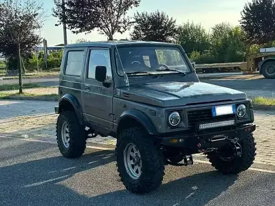 Usata Suzuki Samurai 64 CV (47 kW) 1990 Grigio SUV