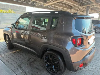 Usata Jeep Renegade Night Eagle 150 CV (110 kW) 2021 Grigio SUV