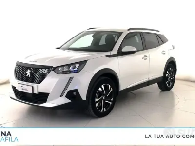 Usata Peugeot 2008 Allure 131 CV (96 kW) 2020 Bianco SUV