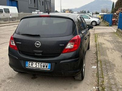 Usata Opel Corsa 75 CV (55 kW) 2013 Nero Berlina