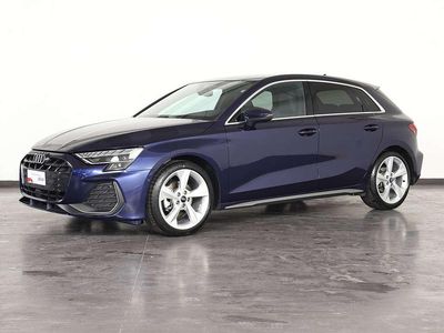 Usata Audi A3 S-Line 150 CV (110 kW) 2024 Blu navarra Berlina