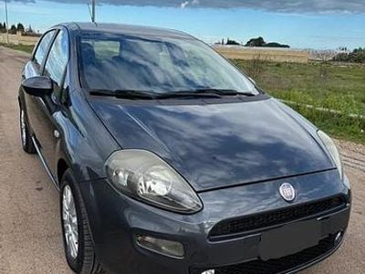 Usata Fiat Grande Punto 75 CV (55 kW) 2012 Grigio Utilitaria