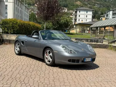 Usata Porsche Boxster 260 CV (191 kW) 2002 Grigio Cabrio