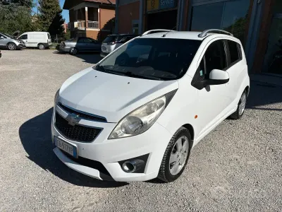 Usata Chevrolet Spark LT 82 CV (60 kW) 2010 Bianco Utilitaria