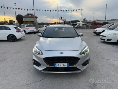 Usado Ford Focus ST-Line 150 HP (110 kW) 2019 Cinzento Carrinha