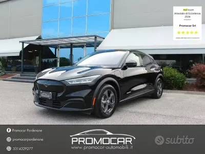 Usata Ford Mustang Standard Range 136 CV (100 kW) 2023 Nero SUV
