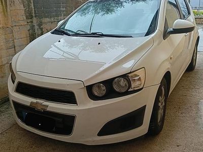 Usata Chevrolet Aveo 75 CV (55 kW) 2013 Bianco Utilitaria