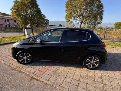 Usata Peugeot 208 Allure 75 CV (55 kW) 2018 Utilitaria