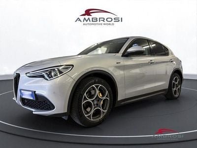 Usata Alfa Romeo Stelvio Sprint 190 CV (139 kW) 2021 Argento SUV