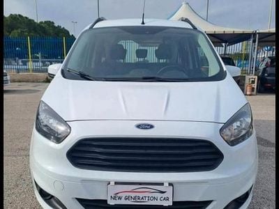 Usata Ford Tourneo Courier Titanium 100 CV (73 kW) 2017 Bianco Monovolume