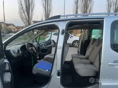 Usata Peugeot Partner Tepee Outdoor 90 CV (66 kW) 2010 Grigio Monovolume