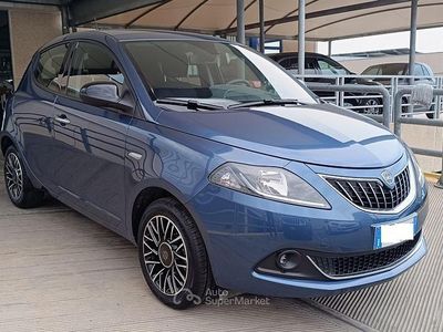 Usata Lancia Ypsilon 69 CV (50 kW) 2024 Blu Utilitaria