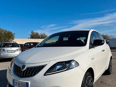 Usata Lancia Ypsilon S 69 CV (50 kW) 2023 Bianco Utilitaria