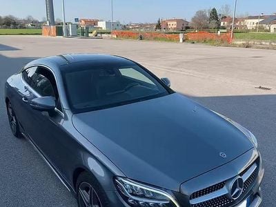 Usata Mercedes C180 Premium 156 CV (114 kW) 2019 Grigio Coupé