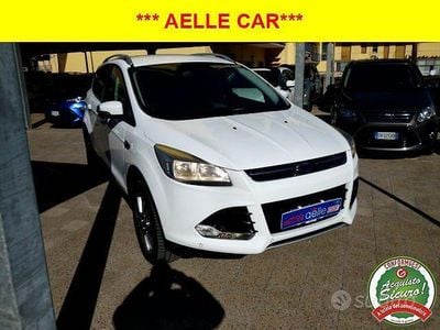 Usata Ford Kuga Business Edition 140 CV (102 kW) 2014 Bianco SUV