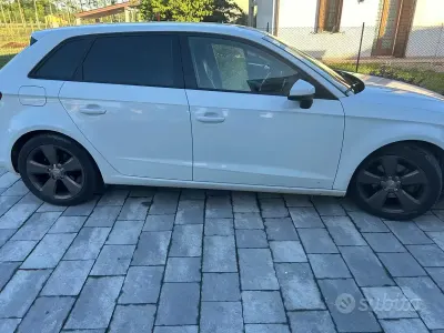 Usata Audi A3 Ambition 105 CV (77 kW) 2014 Bianco Berlina