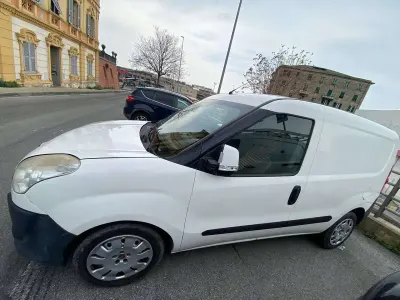 Usata Fiat Doblò Active 105 CV (77 kW) 2011 Bianco Monovolume