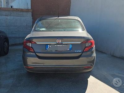 Usata Fiat Tipo 95 CV (69 kW) 2016 Grigio Berlina