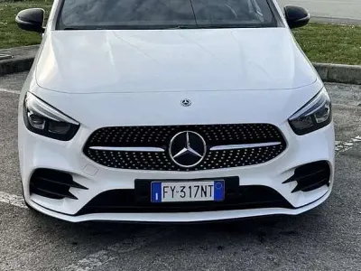 Usata Mercedes B200 Premium 150 CV (110 kW) 2019 Bianco Utilitaria
