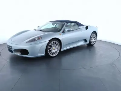 Usata Ferrari F430 489 CV (359 kW) 2006 Grigio Cabrio