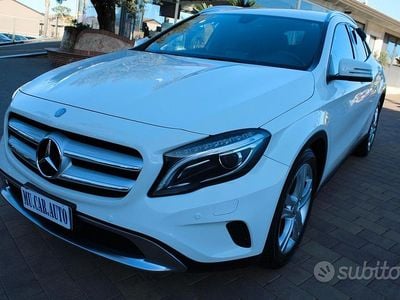 Usata Mercedes GLA200 Premium 136 CV (100 kW) 2014 Bianco SUV