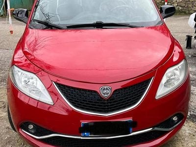 Usata Lancia Ypsilon 95 CV (69 kW) 2016 Rosso Utilitaria