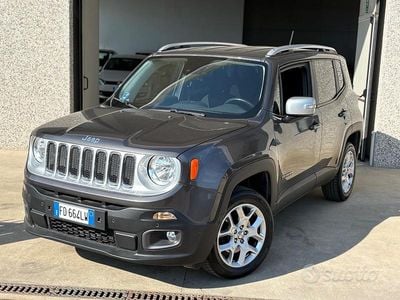 Usata Jeep Renegade Longitude 140 CV (102 kW) 2016 Beige SUV