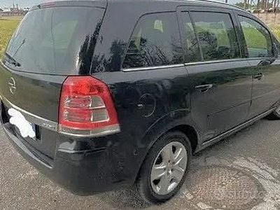 Usata Opel Zafira 116 CV (85 kW) 2011 Nero Monovolume