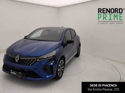 Usata Renault Clio Techno 91 CV (66 kW) 2025 Blu iron Utilitaria