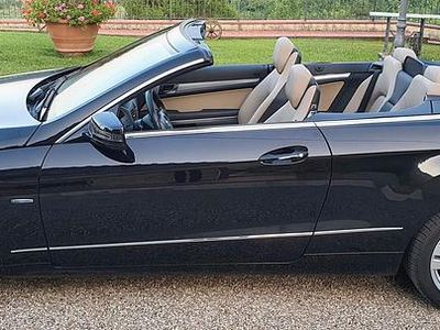 Usata Mercedes E250 Avantgarde 204 CV (150 kW) 2011 Nero Cabrio
