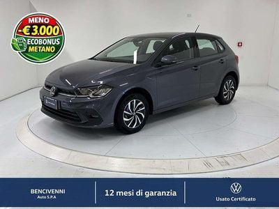 Używany VW Polo Life 90 KM (66 kW) 2021 Szary Hatchback