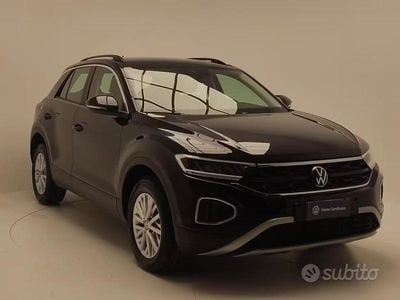 Usata VW T-Roc Life 150 CV (110 kW) 2025 Nero SUV
