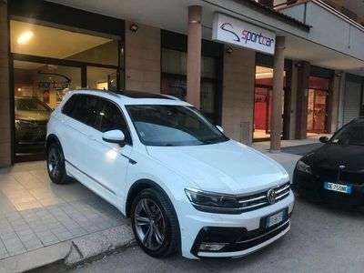 usata VW Tiguan 2.0 TDI 190 CV DSG 4MOTION Executive R LINE TETTO LED NAVY 19