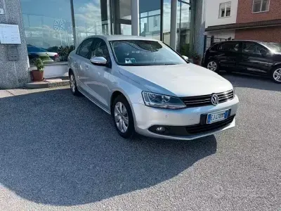 Usata VW Jetta 105 CV (77 kW) 2011 Grigio Berlina