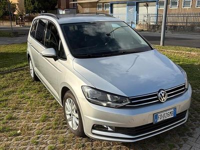 Usata VW Touran 110 CV (80 kW) 2016 Grigio Monovolume