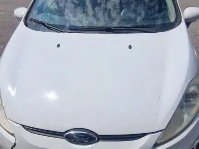 Usata Ford Fiesta Titanium 82 CV (60 kW) 2012 Bianco Berlina