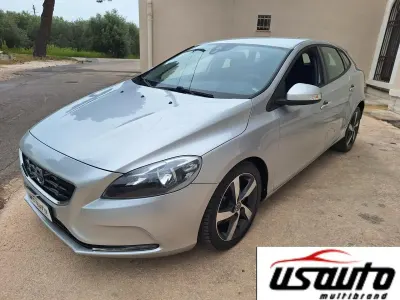 Usata Volvo V40 Kinetic 115 CV (84 kW) 2014 Argento Berlina