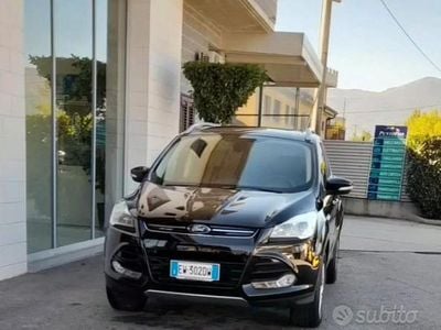 Usata Ford Kuga Titanium 140 CV (102 kW) 2014 Nero SUV