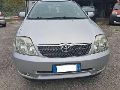 Usata Toyota Corolla 90 CV (66 kW) 2002 Argento Station wagon
