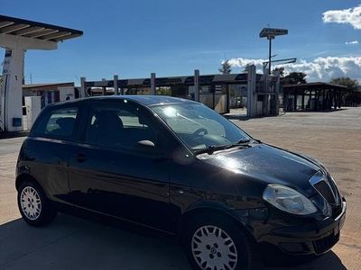Usata Lancia Ypsilon 69 CV (50 kW) 2006 Nero Utilitaria