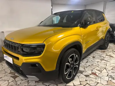 Usata Jeep Avenger Summit 101 CV (74 kW) 2023 Giallo SUV