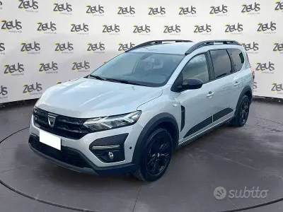 Occasion Dacia Jogger Extreme 101 ch (74 kW) 2022 Gris Monospace