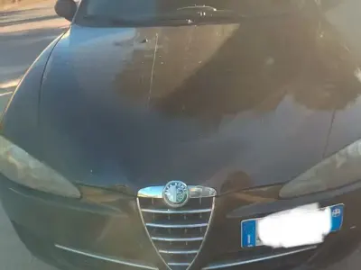 Usata Alfa Romeo 147 120 CV (88 kW) 2008 Nero Utilitaria