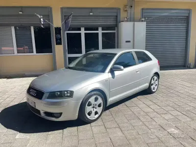 Usata Audi A3 Attraction 105 CV (77 kW) 2005 Grigio Utilitaria