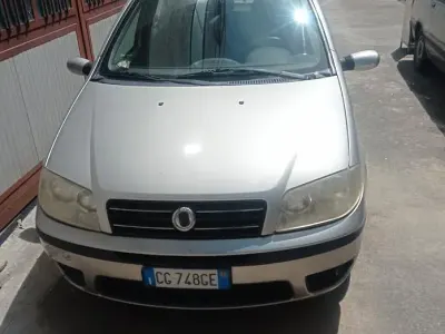 Usata Fiat Punto 69 CV (50 kW) 2003 Utilitaria